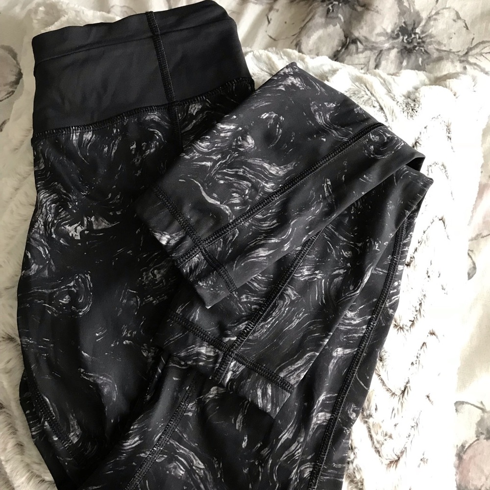 Lululemon tights